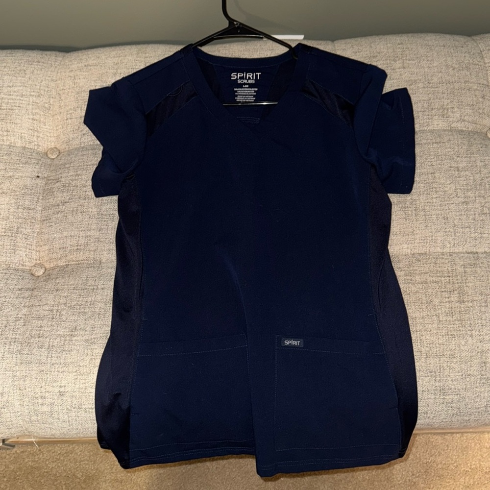 Spirit scrub top